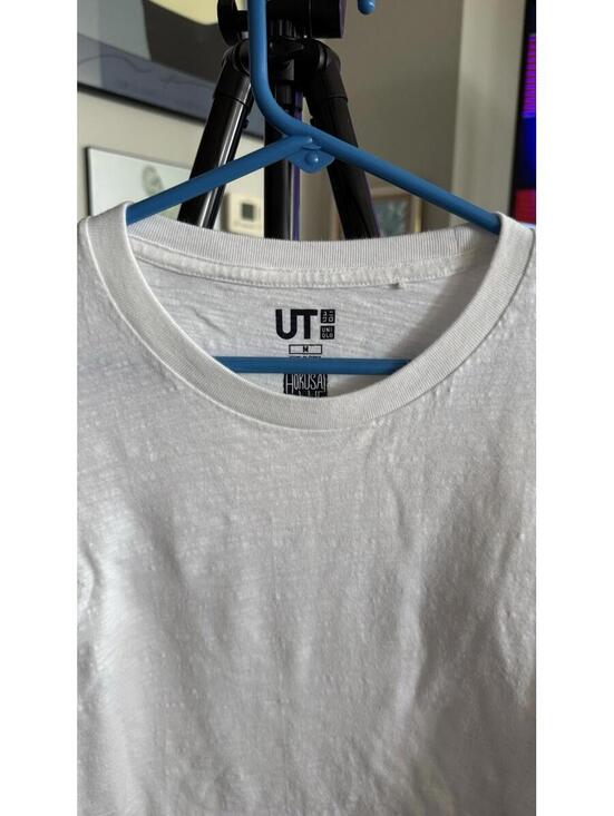 Uniqlo UT Hokusai Blue Japanese Great Wave T Shirt Size M - Picture 3 of 4